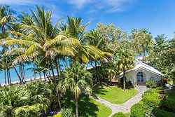 Beach Wedding Palm Cove - The Alamanda Wedding Chapel at Real Weddings