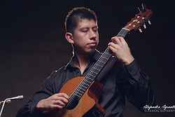 Alejandro Aguanta Classical Guitarist