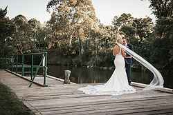 Yarra River Weddings - Leonda by the Yarra