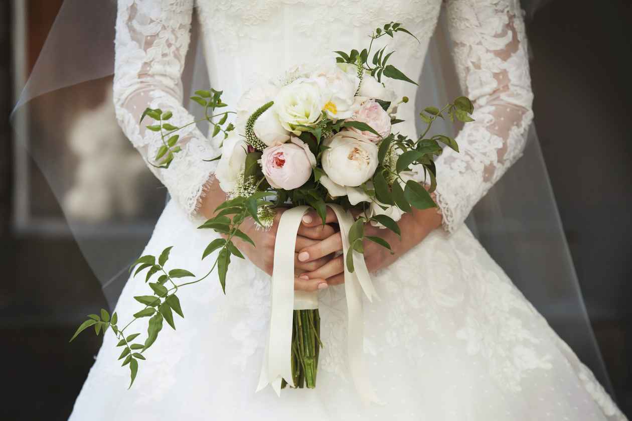 Bridal Flower - Nicole & James' Wedding at The Barn The Briars