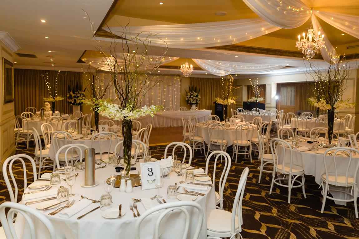 Unique Weddings at Hills Lodge Hotel