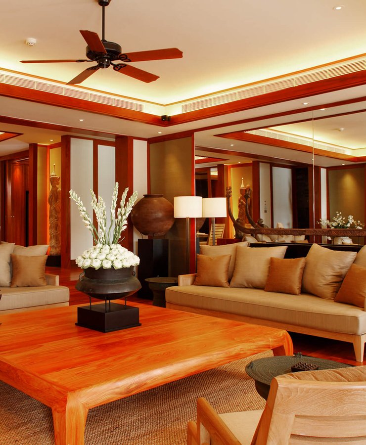 Pool Suite Penthouse - Living Room.jpg