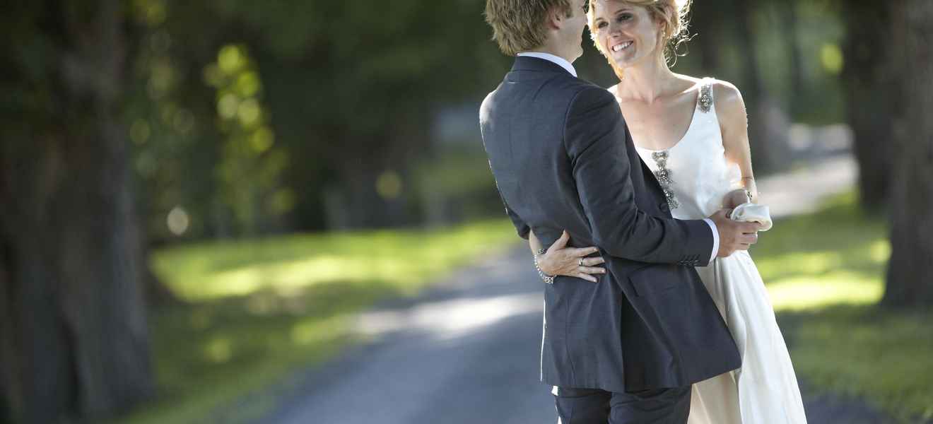 Rebecca and James at Terrara House Estate