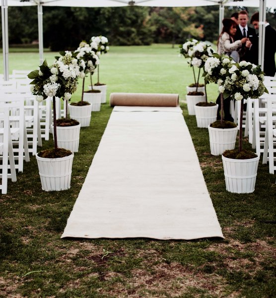 Jess and Michael at RipponLea Estate