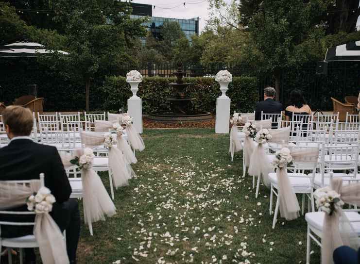 Rachel and Sean at Hotel Kurrajong