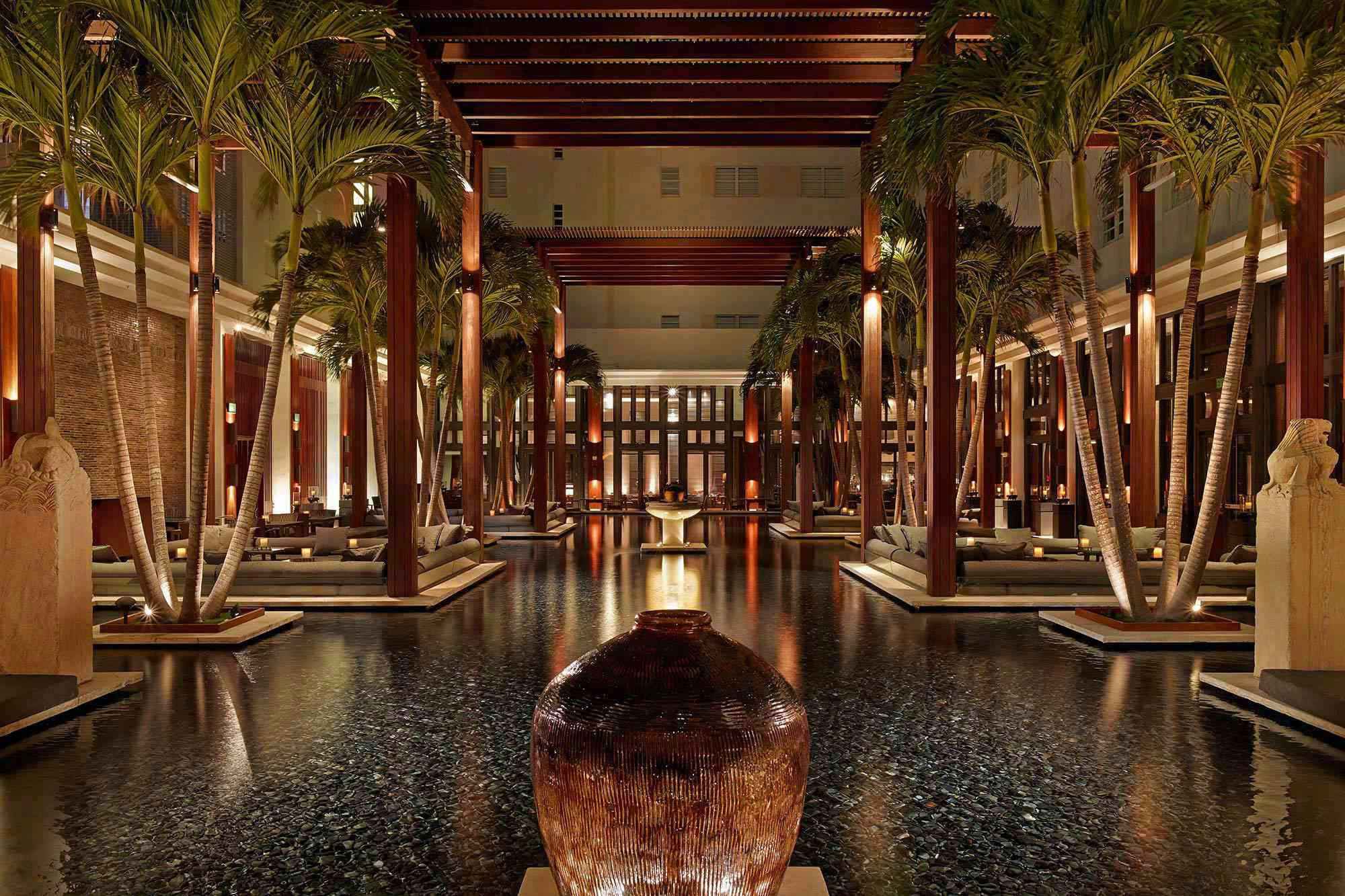 setai_courtyard.jpg