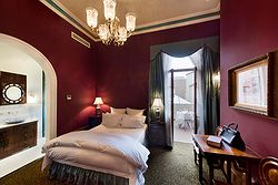 Craig's Royal Hotel Weddings