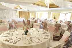 Hills Lodge Hotel Weddings