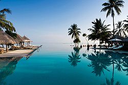 The Four Seasons, Landaa Giraavaru