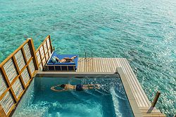 The Four Seasons, Landaa Giraavaru