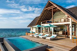 The Four Seasons, Landaa Giraavaru