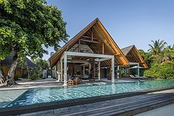The Four Seasons, Landaa Giraavaru