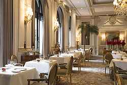 Four Seasons George V, Paris