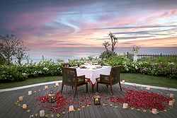 Jumeirah Bali Segaran Romantic Dinner
