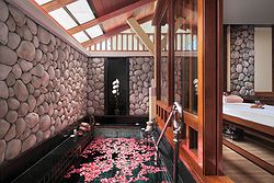 Phuket Marriott Resort & Spa, Merlin Beach