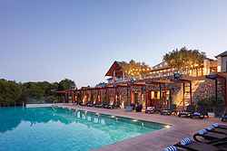 Swimming Pool - Pullman Bunker Bay at Real Weddings