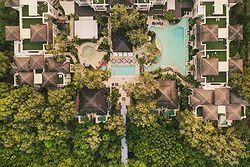 Pullman Palm Cove Sea Temple Resort & Spa