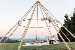 Tipi Luxe