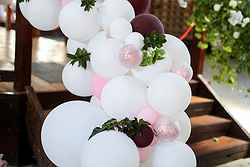 Up Up 'N Away Balloons & Prop Hire