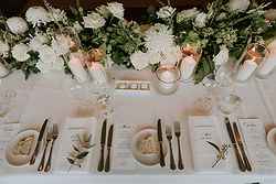 realweddings_matt&emily_nsw_jonahs restaurant_boutique_hotel_table setting