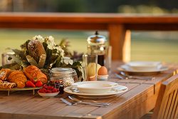 Yering Gorge Cottages by The Eastern Golf Club Weddings